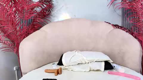 M A Y A  B A K E R online show from 10.21.25