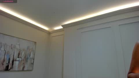 Snapshot of mayahoffman_ chatting on 02.14.26 M A Y A H O F F M A N online show from 02.14.26