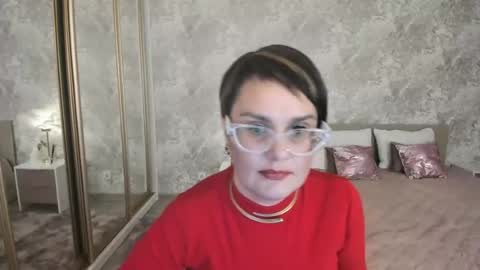 Snapshot of mayanoire chatting on 06.13.26 Maya online show from 06.13.26