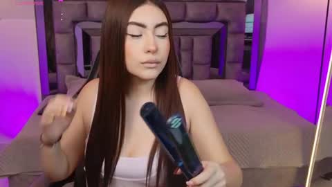 Snapshot of mayavexx chatting on 06.25.26 Maya Vexx online show from 06.25.26