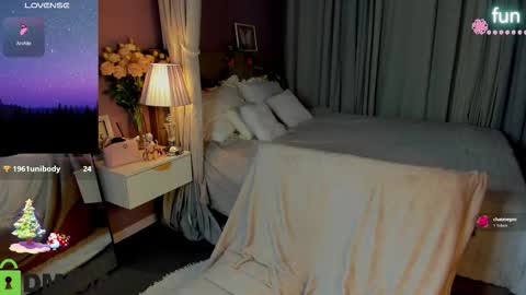 Snapshot of maybe_mia chatting on 01.07.26 Mia GMT2 Mon 3-9 AM Tue 3-9 AM Wed 3-9 AMThur 10 AM - 4 PM Fri 3-9 AM Sat 3-9 AM Sun 3-9 AM. online show from 01.07.26