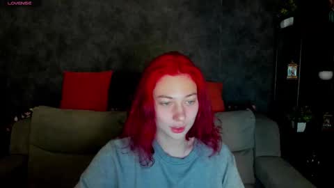 Snapshot of maybe_mia chatting on 01.13.26 Mia GMT2 Mon 3-9 AM Tue 3-9 AM Wed 3-9 AMThur 10 AM - 4 PM Fri 3-9 AM Sat 3-9 AM Sun 3-9 AM. online show from 01.13.26