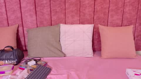 Rousse online show from 02.22.26