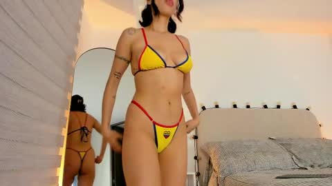 Snapshot of mayli_xx chatting on 04.28.26 ALIS online show from 04.28.26