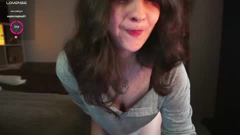 Snapshot of maymary_ chatting on 06.11.26 Mary . online show from 06.11.26