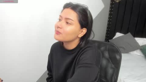 Mayu KIm online show from 11.06.25