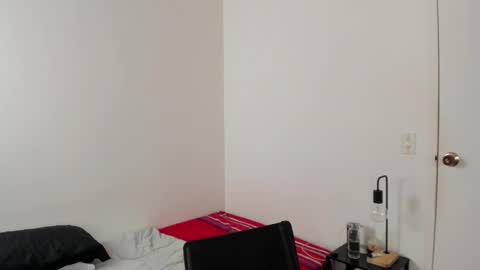 Snapshot of mazikeen_18 chatting on 02.17.26 mazikeen_18 online show from 02.17.26