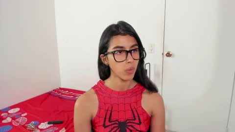 Snapshot of mazikeen_18 chatting on 06.08.26 mazikeen_18 online show from 06.08.26