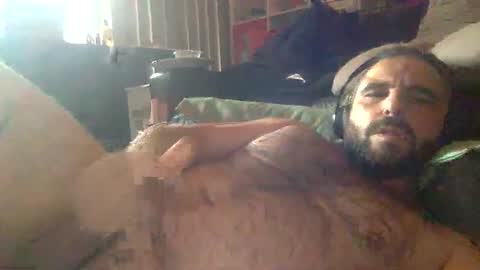 Snapshot of mazl0w chatting on 02.04.25 mazl0w online show from 02.04.25