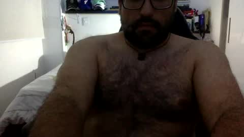 Snapshot of mbotve chatting on 05.30.26 VzlaMan online show from 05.30.26