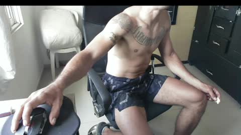 Snapshot of mckanna chatting on 04.01.26 mckanna online show from 04.01.26