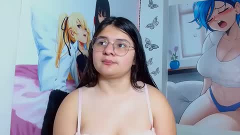 mackenna av online show from 09.20.25