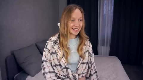 Mary  online show from 10.31.25