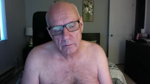 Snapshot of mclis60 chatting on 10.09.25 mclis60 online show from 10.09.25