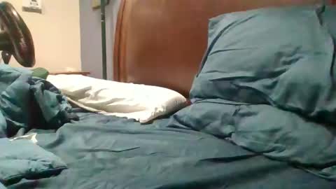 yung n hung online show from 10.26.25