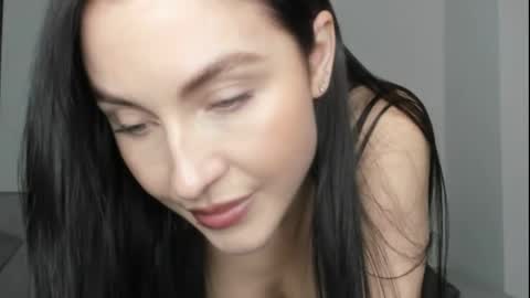 Snapshot of me_lina_ chatting on 05.02.26 Alice online show from 05.02.26