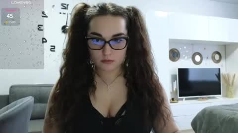 Melissa online show from 12.10.24