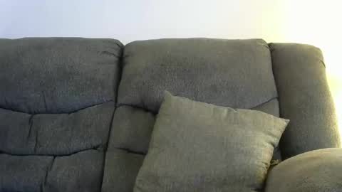 me at home online show from 03.02.25