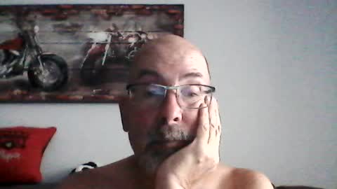 Snapshot of meathome3 chatting on 07.30.26 me at home online show from 07.30.26