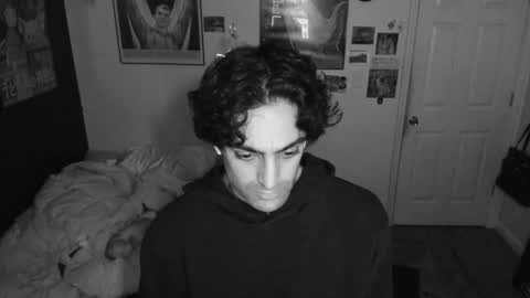 Snapshot of mechaf chatting on 11.09.25 Late Night Video Games Art online show from 11.09.25