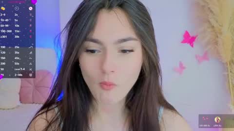 Snapshot of medina_andress chatting on 05.24.26 Dina online show from 05.24.26