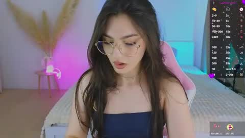 Snapshot of medina_andress chatting on 06.19.26 Dina online show from 06.19.26