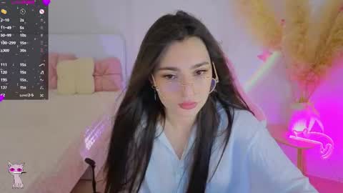 Snapshot of medina_andress chatting on 07.16.26 Dina online show from 07.16.26