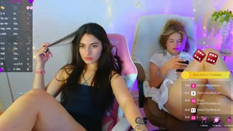 Snapshot of medina_andress chatting on 08.04.26 Dina online show from 08.04.26