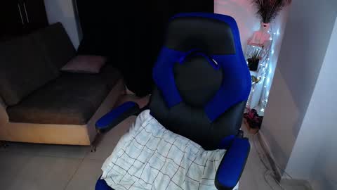 Snapshot of medusa_025 chatting on 01.28.25 Coral online show from 01.28.25