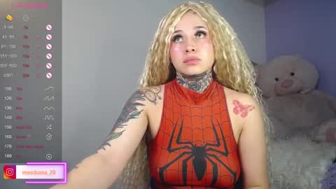 Snapshot of medusa_20 chatting on 12.23.24 Johana  online show from 12.23.24
