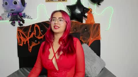 Snapshot of medusa__charity chatting on 10.15.25 medusa__charity online show from 10.15.25