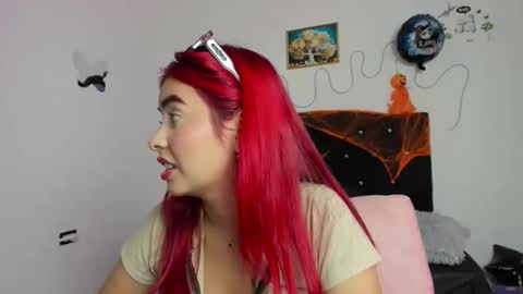 Snapshot of medusa__charity chatting on 11.01.25 medusa__charity online show from 11.01.25