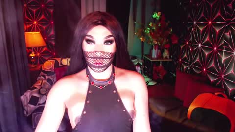 Snapshot of medusaprey chatting on 03.10.25 THE QUEEN ALPHA Queen Medusa Prey online show from 03.10.25