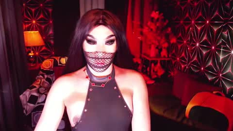 Snapshot of medusaprey chatting on 03.10.25 THE QUEEN ALPHA Queen Medusa Prey online show from 03.10.25