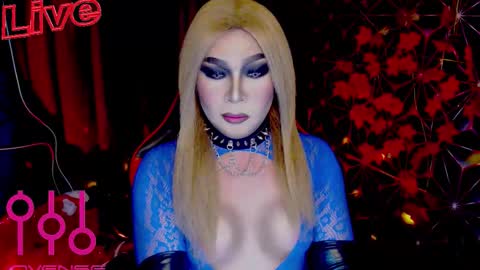 Snapshot of medusaprey chatting on 10.31.25 THE QUEEN ALPHA Queen Medusa Prey online show from 10.31.25