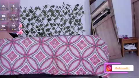 Snapshot of medussa13 chatting on 01.09.26 medussa13 online show from 01.09.26