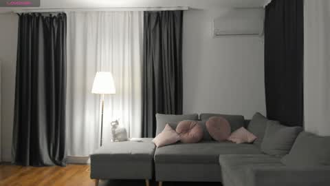 MedussaEyes online show from 01.24.25