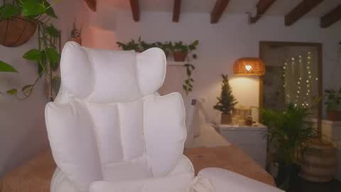 Andrea  online show from 12.17.25