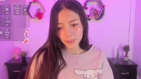 Snapshot of meelanny_ds chatting on 12.17.24   online show from 12.17.24