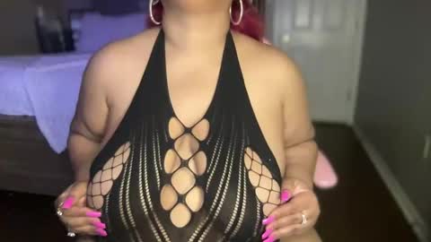 Snapshot of meetsouthernpeach chatting on 01.05.25 Southern Peach online show from 01.05.25