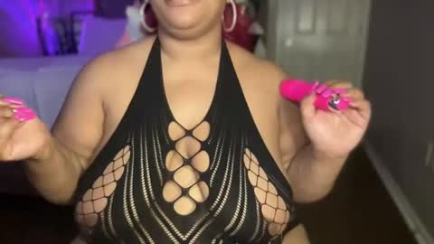 Snapshot of meetsouthernpeach chatting on 01.05.25 Southern Peach online show from 01.05.25