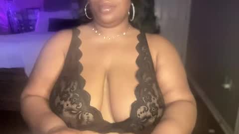 Snapshot of meetsouthernpeach chatting on 01.18.25 Southern Peach online show from 01.18.25