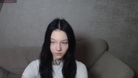 Snapshot of mefwhore chatting on 03.04.25 mefwhOre online show from 03.04.25