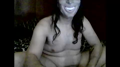 Snapshot of megaloxuan chatting on 04.23.26 Rockloud online show from 04.23.26