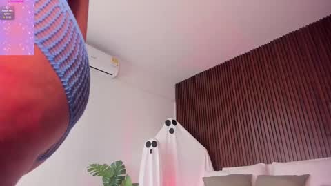 megan online show from 10.05.25