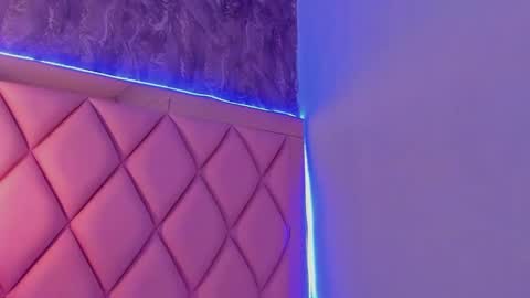 M E G A N online show from 01.06.25