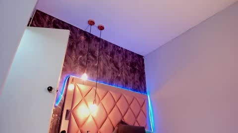 M E G A N online show from 03.01.25