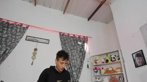 M E G A N online show from 09.16.25