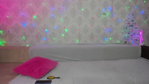 Helena Tuman online show from 12.26.24
