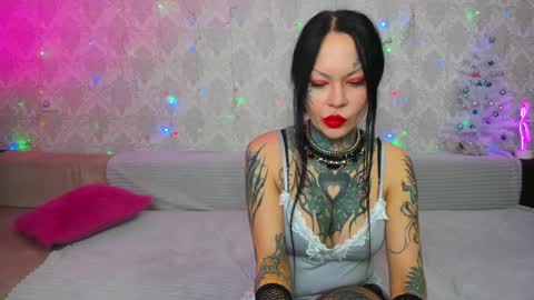 Helena Tuman online show from 12.29.24